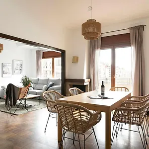 apt-great-eixample.topbarcelonahotels.com/