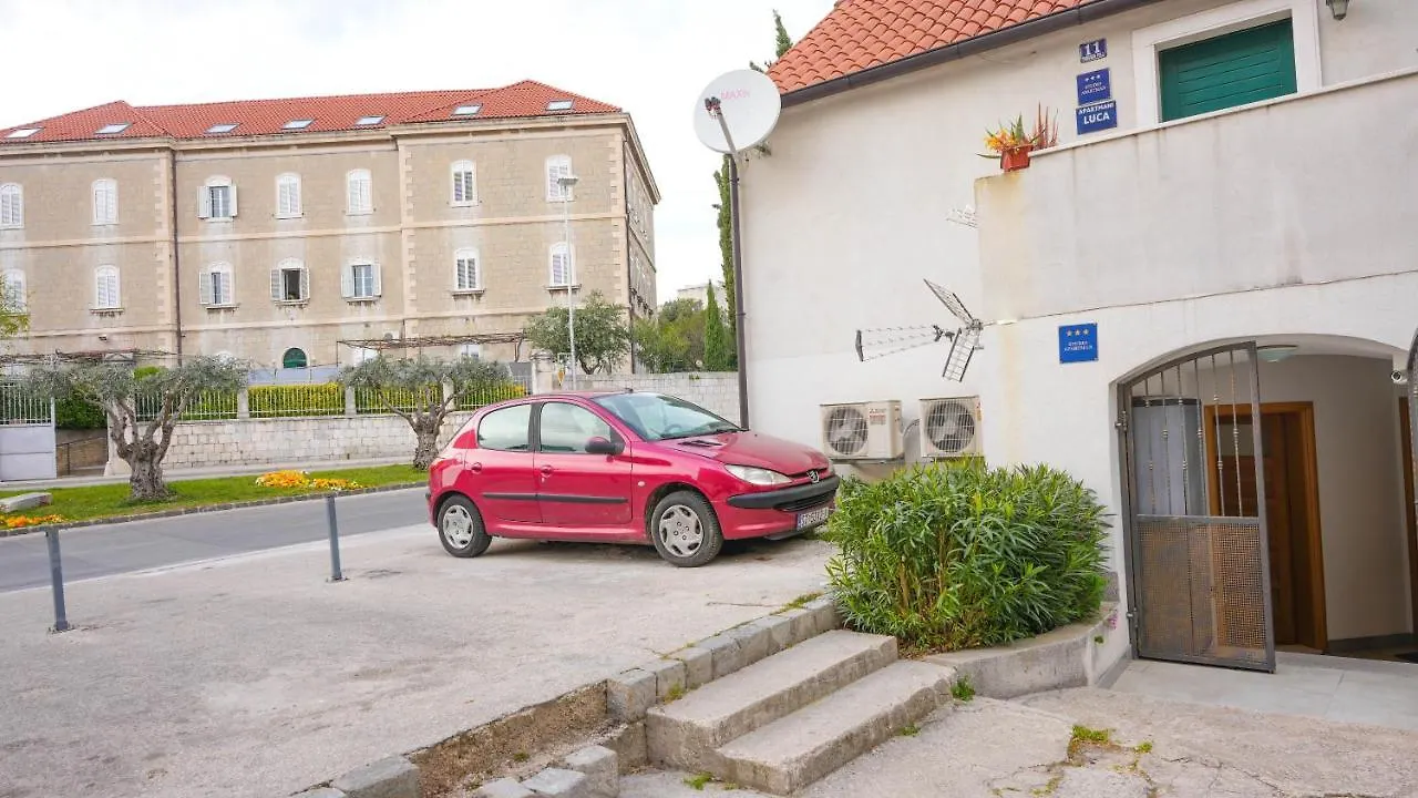 Bliss Apartments With Free Parking Split