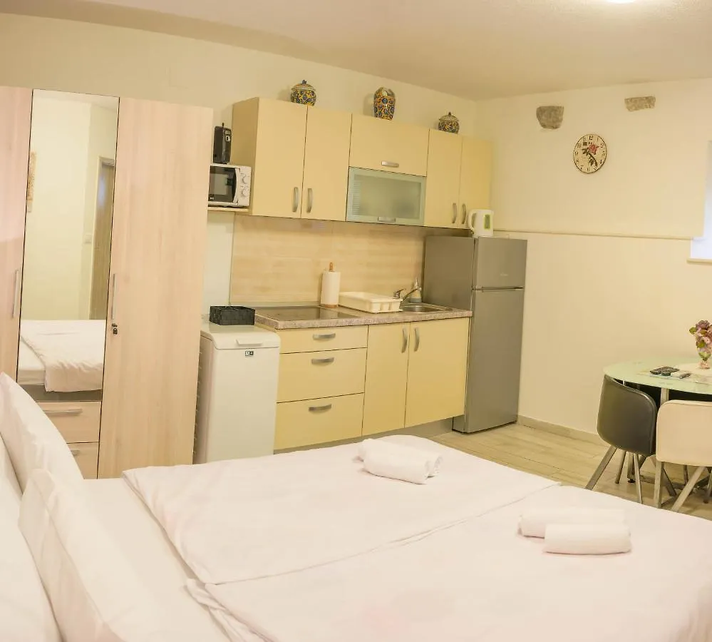 Bliss Apartments With Free Parking Split